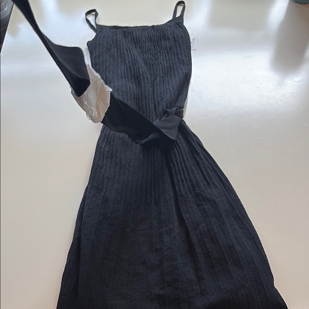 Theory Elegant Black Pleated Maxi Dress - Picture 4 of 10